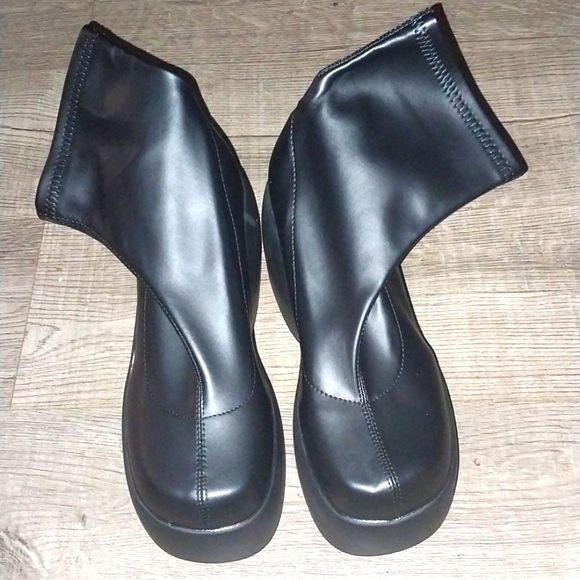 Soldd Ladies chunky platform boots sz 7.5 - Picture 5 of 16